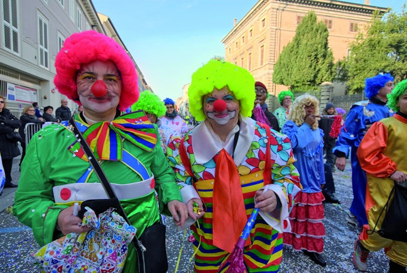 Si Festeggia Il Carnevale Dai Lidi Ravennati Alle Campagne Faentine E