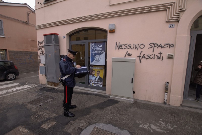 Atto Vandalico Contro La Sede Elettorale Del Candidato Di Centrodestra