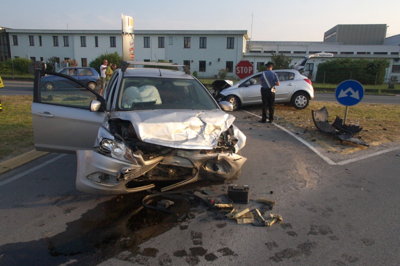 Bagnacavallo, Scontro Tra Due Auto, Grave 19enne | SettesereQui